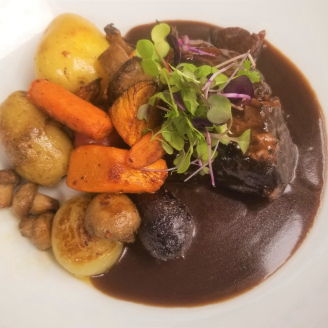 Order YANKEE POT ROAST food online from Twin Willows store, Narragansett on bringmethat.com